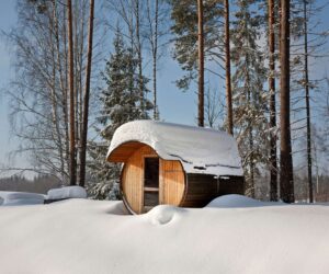 Gartensauna mit Holzofen und Vorraum