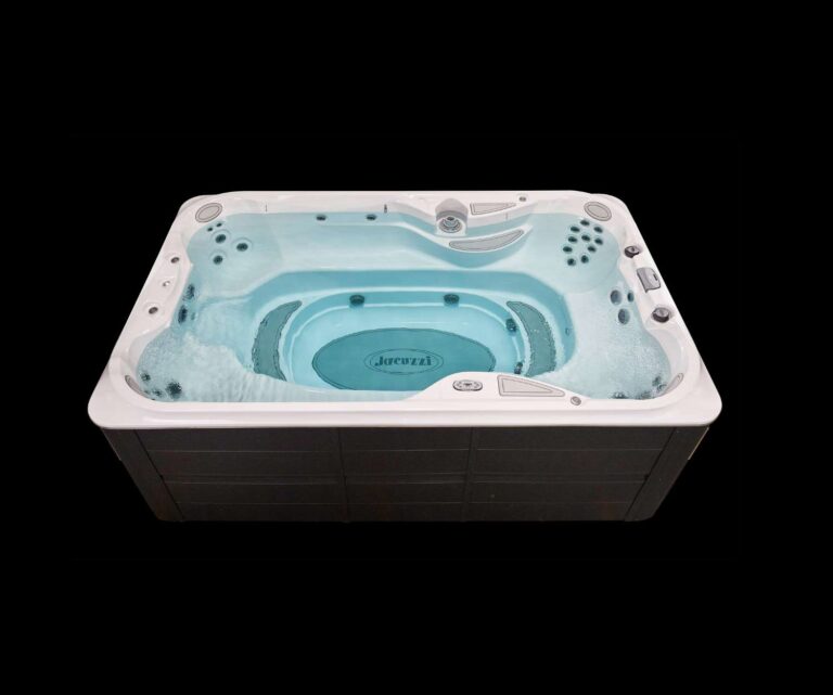 Jacuzzi® PowerPlay J-13 Seite gefüllt 1 1500 x 1251-2