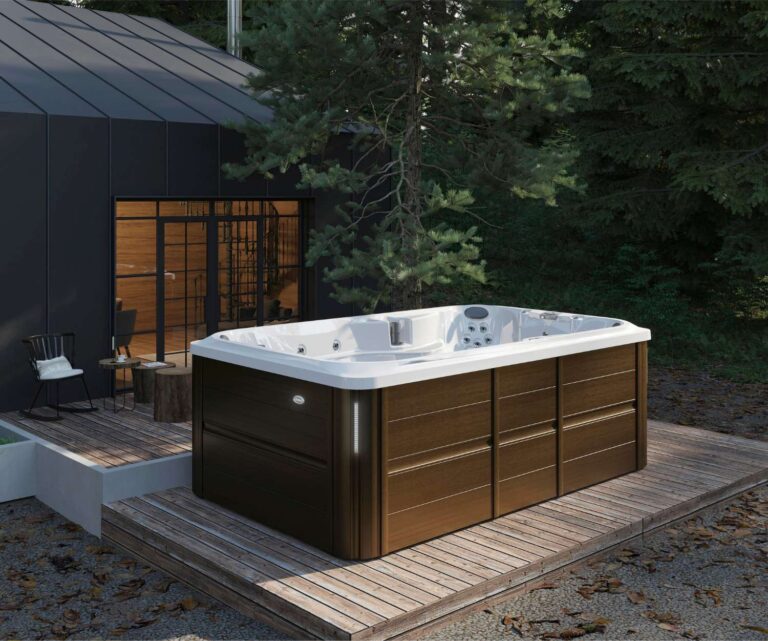 Jacuzzi® PowerPlay J-13 Szene 1 1500 x 1251