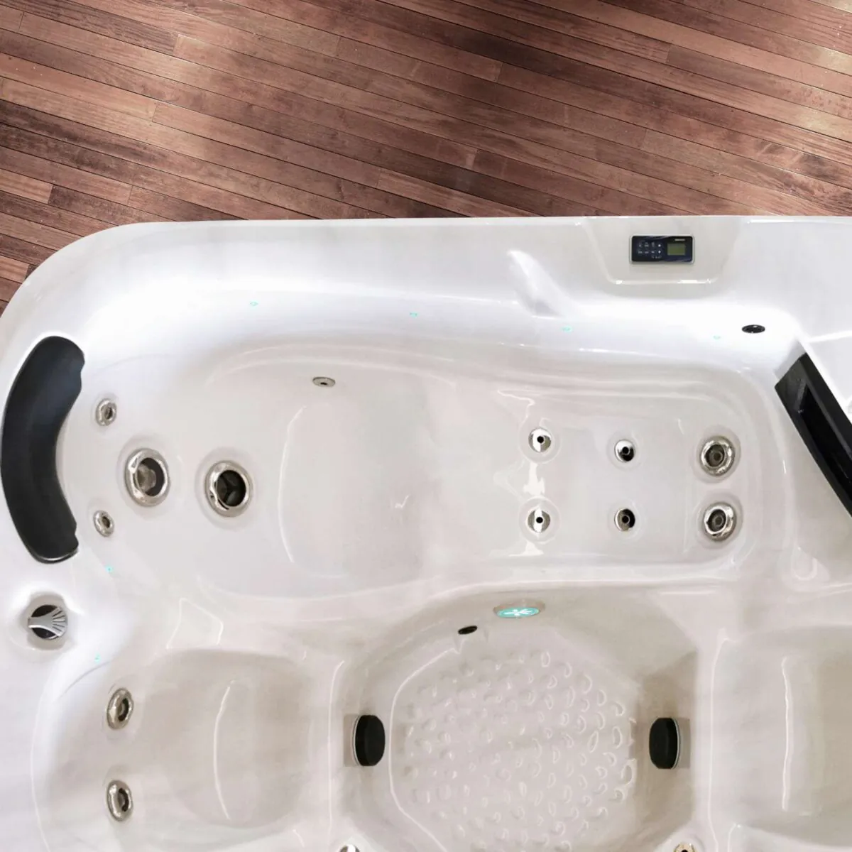 Fisher 6 1600x1600 Lounge